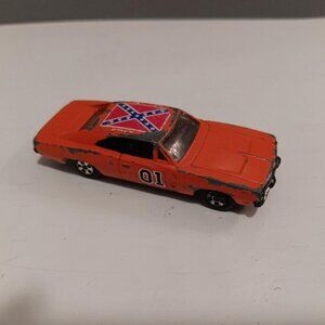Vintage 1981 ERTL DUKES OF HAZZARD General Lee Car Diecast Dodge Charger 1:64